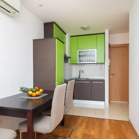Apartment Oasis